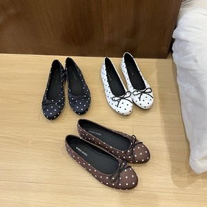 Nouvelle Arrivée Chaussures Mary Jane à Bout Ouvert et Bout Rond, Style Français, à Pois Tendance, avec Nœud, Semelle Souple, Talon de 3 cm pour Femme - Product Image 1