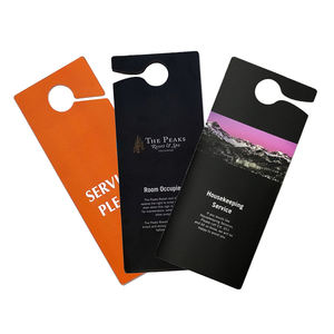 Étiquettes pour cintres de porte en plastique PVC à impression personnalisée - Product Image 5