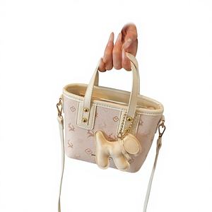 Sac à main seau imprimé haut de gamme pour <span class=keywords><strong>femme</strong></span>, nouvelle collection 2025, polyvalent, tendance, avec fermeture éclair, pour le transport de légumes, sac bandoulière transfrontalier - Product Image 1