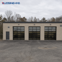 Porte de garage en verre sur mesure avec cadre en profilé aluminium et double vitrage isolant pour projets architecturaux modernes