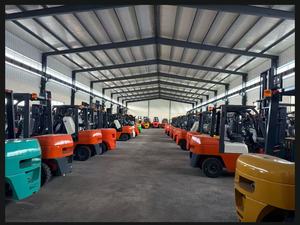 Empilhadeira Diesel Avançada de 3 Toneladas Nova Série 3000kg Mastro de Elevação Alta TRIPLEX/DUPLEX 7000mm Transmissão Hidráulica Automática - Product Image 6