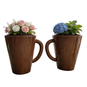 Pot de fleurs en fibre de verre personnalisé en forme de grande tasse à café, pot créatif de style nordique, pot minimaliste en fibre de verre en forme de tasse à café - Product Image 1