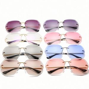 Vente chaude Logo Personnalisé Vintage Hommes Monture En Métal Lunettes De Soleil Sans Monture UV400 Femmes Lunettes De Soleil <span class=keywords><strong>2020</strong></span> - Product Image 6