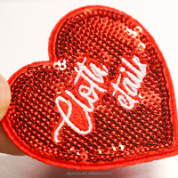 Écusson à paillettes rouges personnalisé lettre vêtements décoration vêtement appliques coudre fer patchs de broderie Écusson Alphabet personnalisé