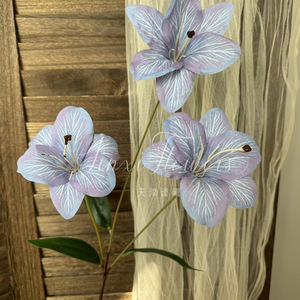 Fleurs de lys artificielles Jinxi faites à la main pour la décoration de mariage, la décoration de la maison et les accessoires de photographie - Product Image 4