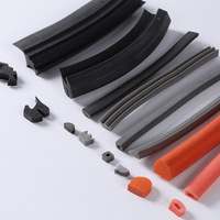 Profilés en caoutchouc silicone/epdm taille personnalisée extrudé rond/carré rectangle plat bande d'étanchéité en caoutchouc mousse éponge de silicone rouge Dool