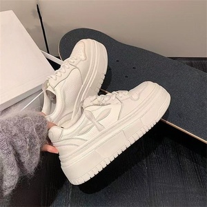 Zapatillas Deportivas Casuales para Mujer, Cómodas, Transpirables, Blancas, Planas, para Fitness, Caminatas, con Aumento de Altura, para Invierno, de Plástico - Product Image 1