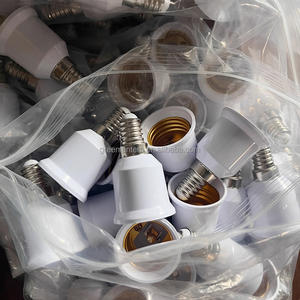 <span class=keywords><strong>E14</strong></span> à E27 <span class=keywords><strong>Adaptateur</strong></span> de lampe Convertisseur E27 à <span class=keywords><strong>B22</strong></span> <span class=keywords><strong>B22</strong></span> à E27 Base <span class=keywords><strong>Douille</strong></span> à vis Supports de lampe Led Ampoule <span class=keywords><strong>Douille</strong></span> - Product Image 5