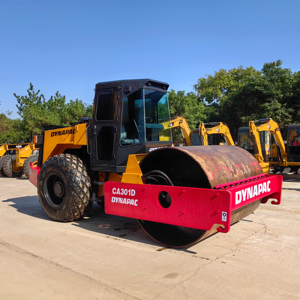 Rodillo Compactador Usado Dynapac CA301D de Un Solo Tambor en Stock - Product Image 1