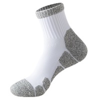 Chaussettes de course mi-mollet pour hommes, anti-odeur, rembourrées, respirantes, pour marathon, badminton, basketball, logo personnalisé, vente en gros