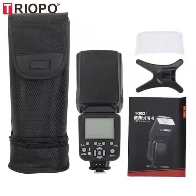 Triopo Tr960ii Speedlite Flash with G4 Grigger for nikon and for Can on Camera Universal with G4 Trigger