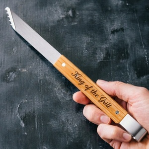 BQ-5419 Juego de 3 Utensilios para Parrilla de Acero Inoxidable con Grabado Láser Preciso y Mango de Madera, Venta al por Mayor Directa de Fábrica - Product Image 4