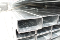 Tubos Cuadrados de Acero Galvanizado Laminado en Caliente Sin Aleación RELIANCE, Tuberías Rectangulares para Estructuras, Estándar ASTM 20X20MM-150X150MM para