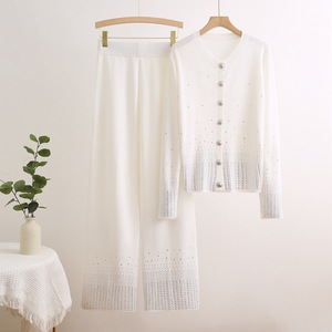 Conjunto de 2 Piezas de Moda para Mujer, Chaqueta Cárdigan de Manga Larga de Alta Gama y Pantalones, Tejido con Incrustaciones de Diamantes - Product Image 4