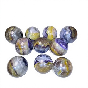 Colección de Esferas y Globos de Aventurina Pulida de Mirani Agate de Gujarat para Decoración del Hogar - Product Image 3