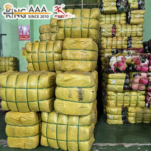 KungFu KingAAA Africa Market: Balle di Abbigliamento Usato, Lotti Misti di Seconda Mano, <span class=keywords><strong>Capi</strong></span> Compressi, Stili Popolari, Peso Pesante, Vendita all'Ingrosso - Product Image 1