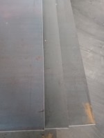 Tôle d'acier au carbone ASTM laminée à chaud, coupée sur mesure, avec services de soudage et de pliage, certifiée BIS, pour conteneurs/navires