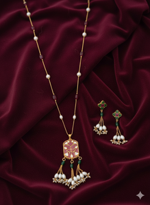 Ensemble de pendentifs de créateur en or poli de haute qualité, bijoux anciens, collier ethnique pour femmes, style traditionnel élégant, à porter pour les fêtes - Product Image 2