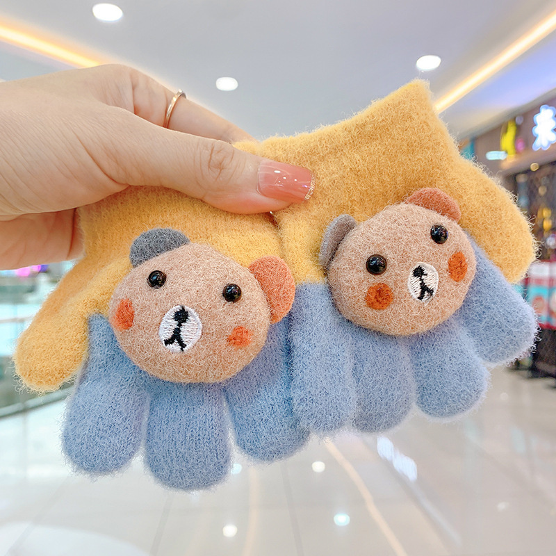 2022 YiWu Wholesale 0-18 months children thick and warm baby gloves winter padded gloves accessories