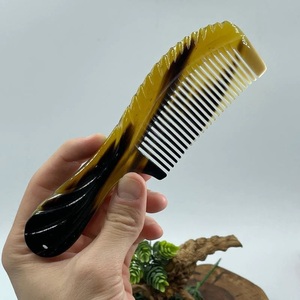 <b>Hot</b> Sale Natural Buffalo Horn Carved Rustic <b>Comb</b> Smooth Polished for Men Women Professional Salon Use - Product Image 4