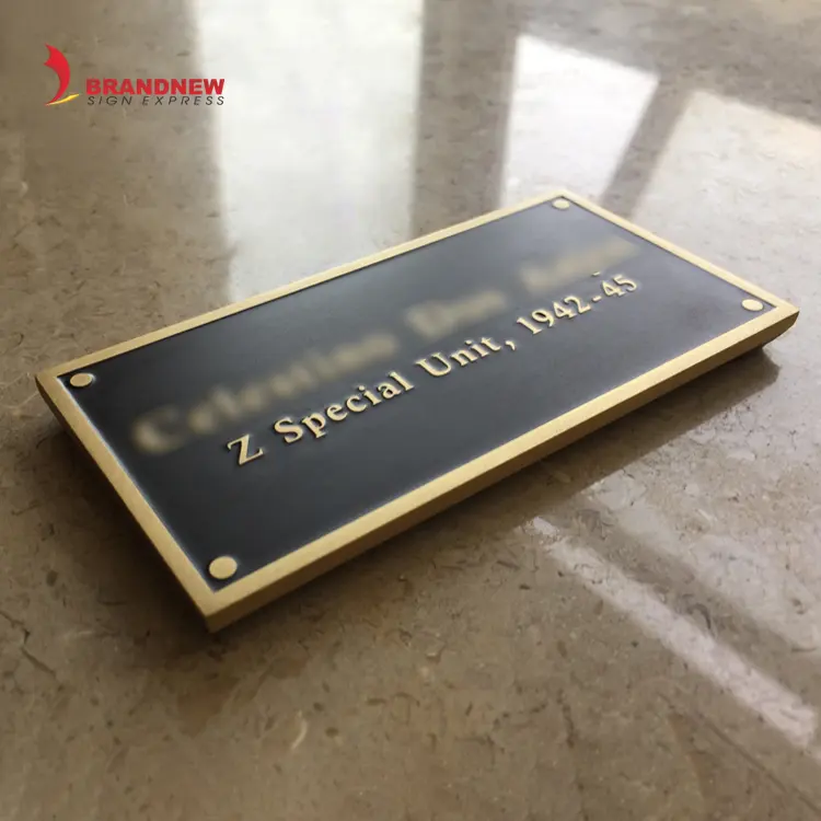 BRANDNEWSIGN Fabricant Design personnalisé nom de tombe vintage plaques commémoratives en bronze Porte-plaque signalétique en laiton Plaque murale