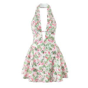 Robe d'été en mousseline de soie, style français, douce et épicée, luxe européen, décontractée, coupe ajustée, col en V profond, dos nu, col halter, taille cintrée - Product Image 5