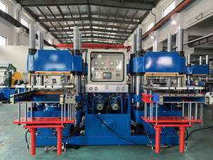 Machine <span class=keywords><strong>de</strong></span> moulage <span class=keywords><strong>de</strong></span> vulcanisation <span class=keywords><strong>de</strong></span> <span class=keywords><strong>plaque</strong></span>/Machine <span class=keywords><strong>de</strong></span> presse <span class=keywords><strong>de</strong></span> vulcanisation en <span class=keywords><strong>caoutchouc</strong></span> <span class=keywords><strong>pour</strong></span> la fabrication <span class=keywords><strong>de</strong></span> bottes <span class=keywords><strong>de</strong></span> joint CV en <span class=keywords><strong>caoutchouc</strong></span> <span class=keywords><strong>de</strong></span> pièces d'auto en <span class=keywords><strong>caoutchouc</strong></span> <span class=keywords><strong>de</strong></span> voiture - Product Image 6