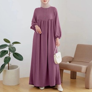 R-494 Elegantes Vestidos de Oración Islámicos de Manga Larga, Cuello Redondo, Color Sólido, Maxi Vestidos de Ramadán ODM, Caftanes para Mujer, Abaya Musulmana, Vestidos Modestos - Product Image 4