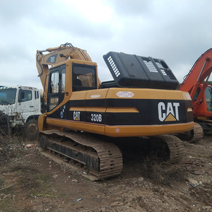 Excavatrice Caterpillar d'occasion 20 tonnes avec moteur, modèles CAT320b, 320CL, 320BL, 320DL, 320c, 320d2l, pour dragage de sable sur routes fluviales, en stock - Product Image 5