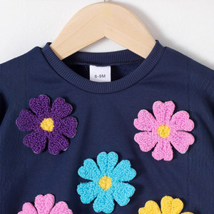 Ensemble pour filles européennes et américaines, style automne, sweat-shirt à fleurs à manches longues, pantalon décontracté, ensemble en tricot - Product Image 4