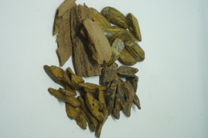 Copeaux de bois d'agar indonésien pour encens aromatique par Botani Seed Indonesia - Product Image 2