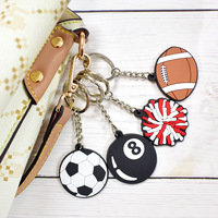 Porte-clés de ballon de sport personnalisé en PVC souple, écologique, design de dessin animé DIY avec logo personnalisé, taille et couleur personnalisées pour une utilisation promotionnelle