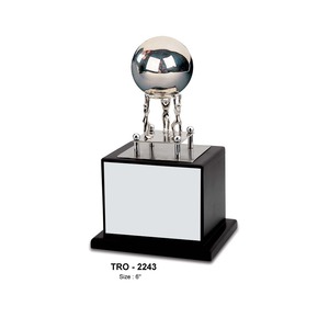 Trofeo de trabajo en equipo de metal de alta demanda para valores de equipo o esfuerzo unificado y el logro disponible al mejor precio - Product Image 2