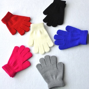 Gants d'hiver tricotés avec impression de logo personnalisé pour enfants, protection des mains, mitaines chaudes en fibre acrylique de couleur unie, gants d'extérieur pour enfants - Product Image 4