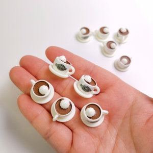 100 pièces de mini-tasses à café de simulation en résine, décor pour scène de café, accessoires pour <span class=keywords><strong>maison</strong></span> de poupées, jouet pour enfants - Product Image 2