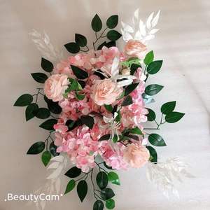 تصميم جديد لعام 2023 لقوس الزفاف المثلثي من زهور الأزاليا، خلفية للمسرح ونافذة ومنطقة استقبال مع ترتيب زهور اصطناعية - Product Image 2