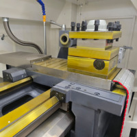 Tour CNC automatique CK6150 à banc plat de 1000 mm pour l'usinage d'arbres, de disques et de filetages