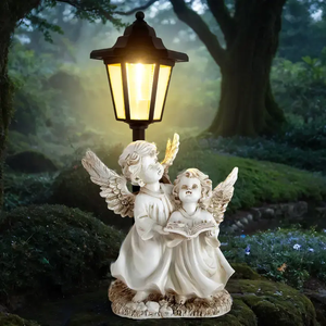 Op Zonne-Energie Aangedreven Hars Cherubbeeldje Handgeschilderde Ingewikkelde Lantaarn En Botanisch Accent Buiten Tuin Ornament - Product Image 1