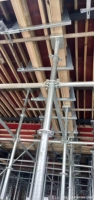 Coffrage de colonne carrée en béton pour villa moderne avec fixation par goupilles réglables en acier haute résistance - Garantie 3 ans