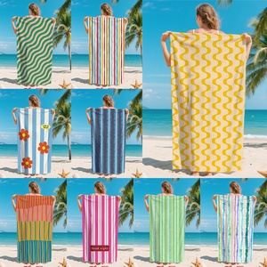 Toalla de Playa y Baño a Rayas Coloridas y Modernas, Microfibra Ultrasuave, Superventas - Product Image 2