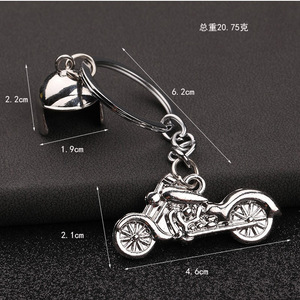 Cadeau promotionnel, porte-clés moto 3D avec casque, mini accessoires de voiture, porte-clés de voiture, pendentif, porte-clés en métal pour petit ami - Product Image 2
