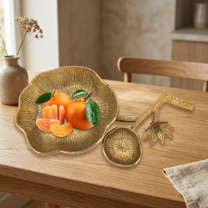 Assiette décorative en métal en forme de feuille, faite à la main, motif végétal de style chinois traditionnel, vaisselle de fête - Product Image 3