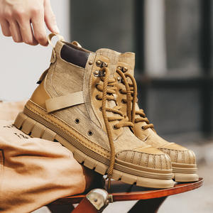 Botas Térmicas Unisex de Invierno, de Cuero Genuino, Impermeables, con Suela Gruesa, Cómodas, con Entresuela Acolchada, EVERGREEN - Product Image 1