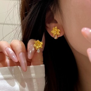 Boucles d'oreilles pendantes en argent sterling S925, design floral chinois unique, goutte d'eau givrée haut de gamme, frange de fleurs de lys - Product Image 2