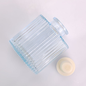 زجاجات ناشر العطر بالجملة، زجاجات فارغة سعة 50 مل و100 مل و200 مل للعلاج بالروائح، زجاجة ناشر عطر فاخرة مع سدادة - Product Image 4