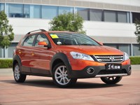 Voiture d'occasion Dongfeng Fengshen H30 Berline 2014, conduite à gauche, boîte manuelle, essence, véhicule d'exportation, stock disponible