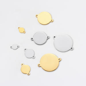 Pendentif personnalisé unisexe en acier inoxydable plaqué or 18 carats avec motif, serti clos, tendance, pour fêtes, vente en gros, idéal pour le dropshipping - Product Image 1