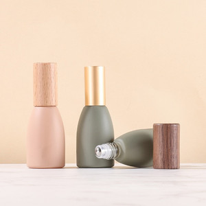 10 ml kozmetik ambalaj cam pembe yeşil rulo şişelerde 10 ml cam parfüm uçucu yağ rulo şişeler altın kapaklı - Product Image 3