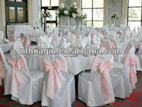 Housse de chaise pliante blanche extérieure et ruban en organza, protection de chaise de mariage