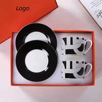 Ensemble de 4 tasses et soucoupes en céramique de style circuit de course, luxe léger et simple, pour le thé de l'après-midi à la maison
